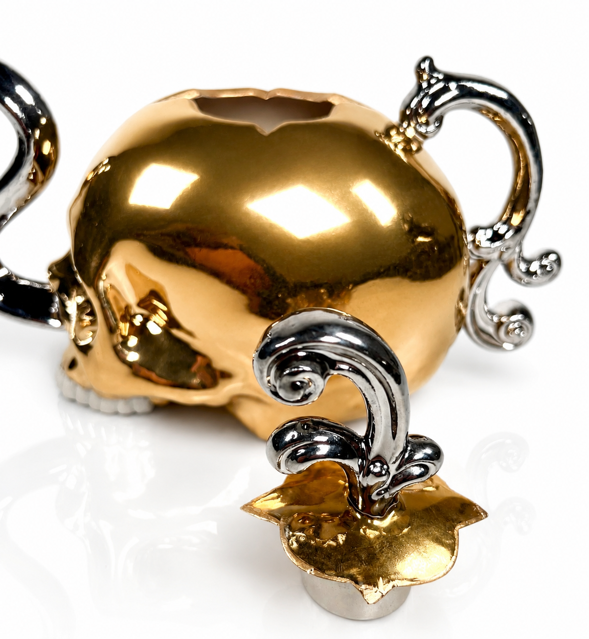 The Gilded Skull Teapot (Limited Edition)