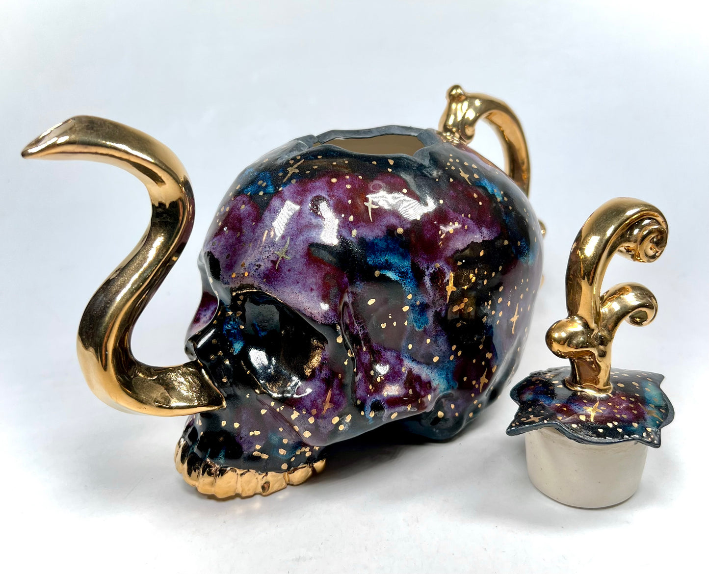 (PREORDER) Deadspace Victorian Skull Teapot