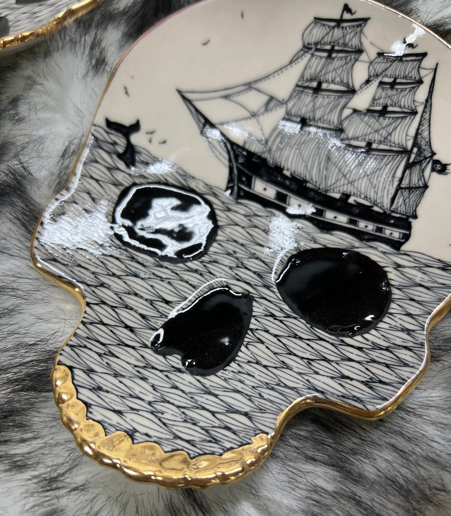 6.5 inch Skull & Ship Plate