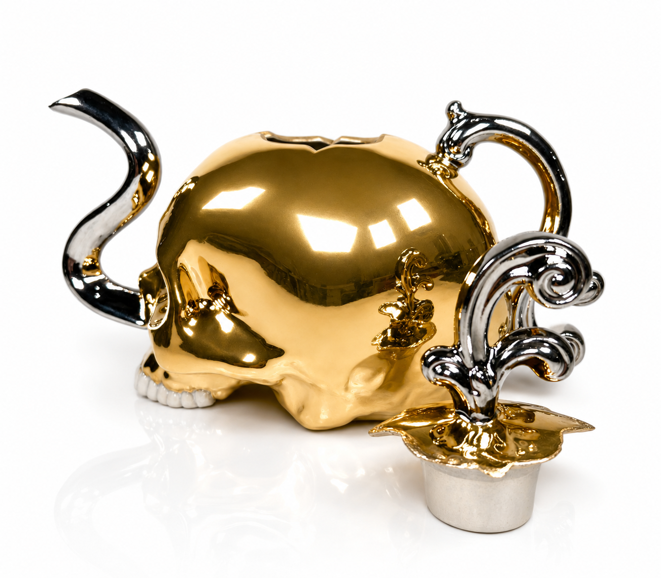The Gilded Skull Teapot (Limited Edition)