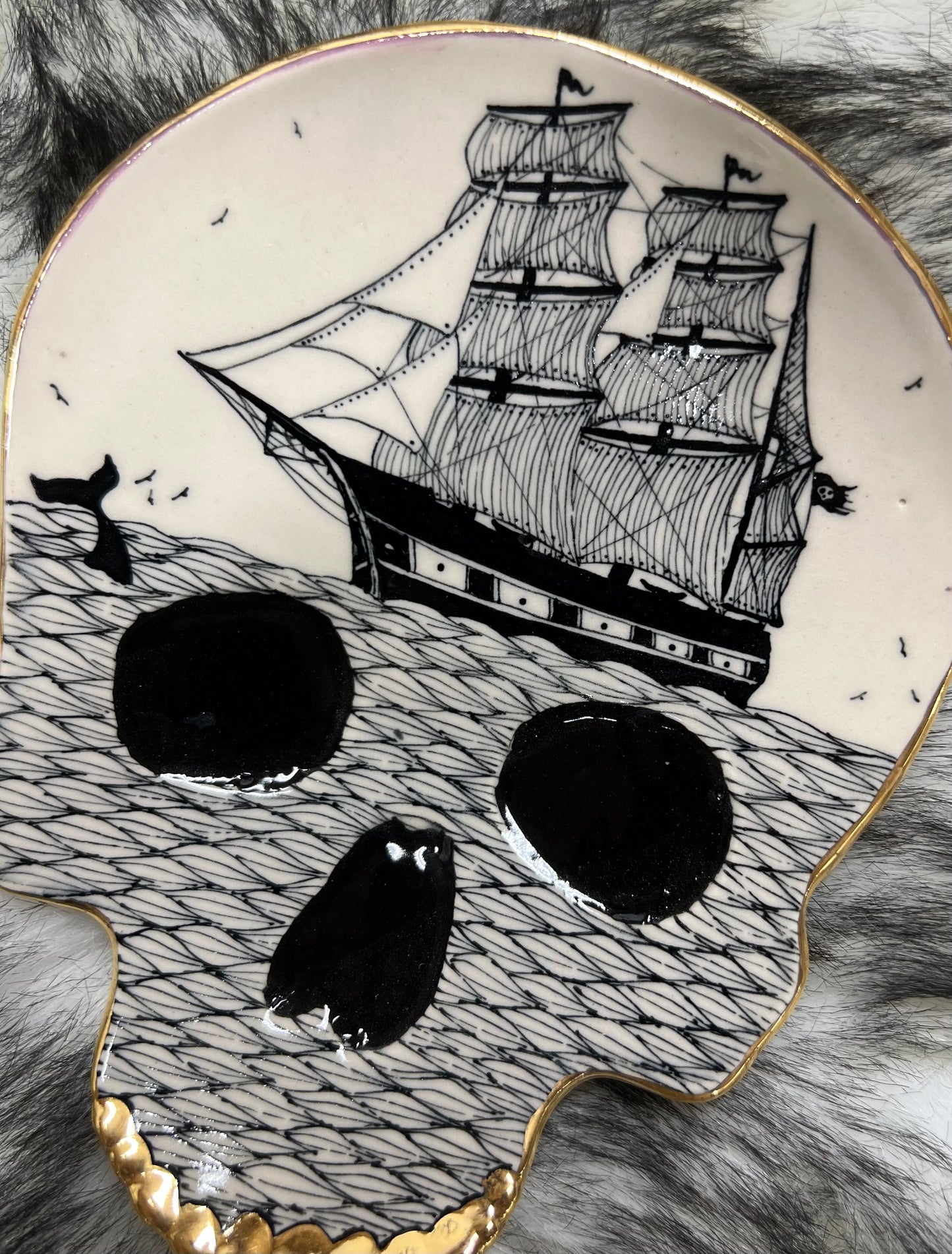 6.5 inch Skull & Ship Plate