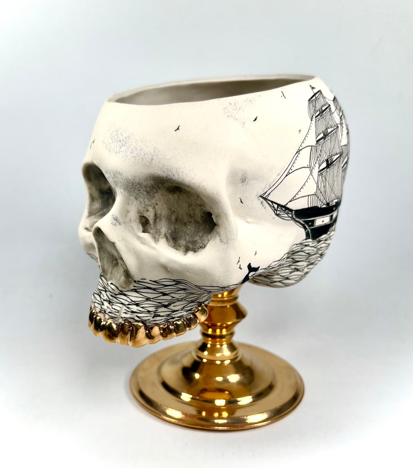 Scrimshaw Skull Planter