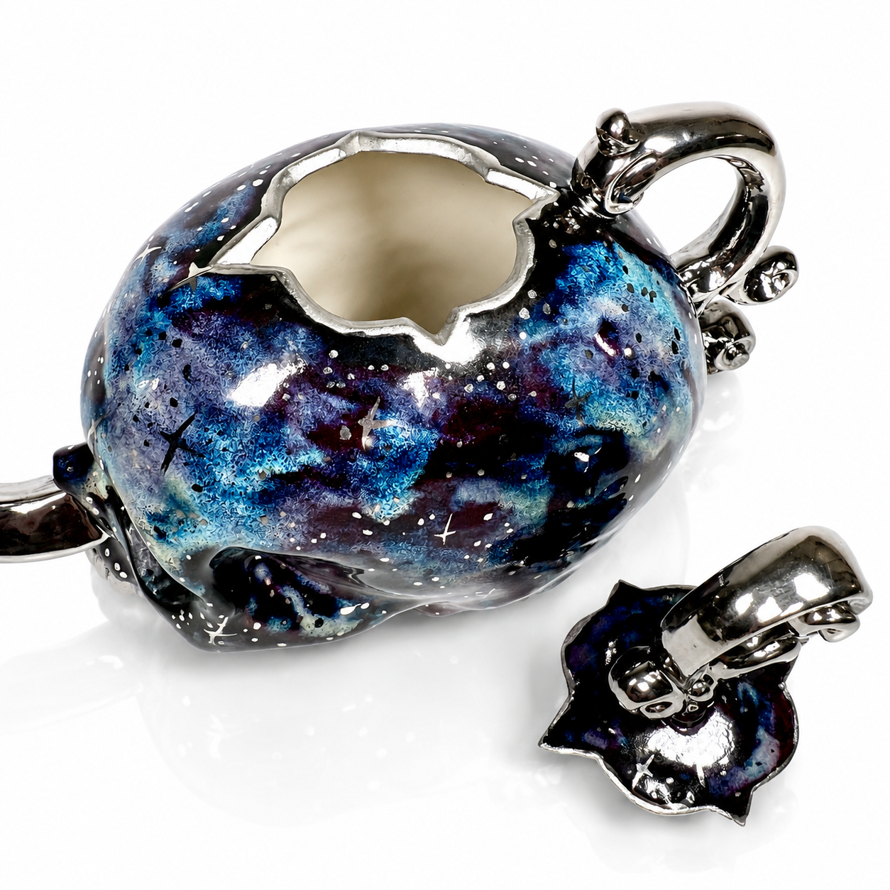 (PREORDER) Silver Deadspace Victorian Skull Teapot