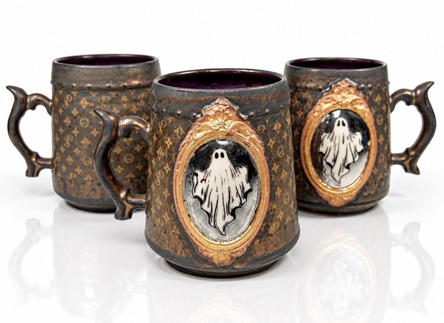 Ghost in the Mirror Mug (Antique Gold)