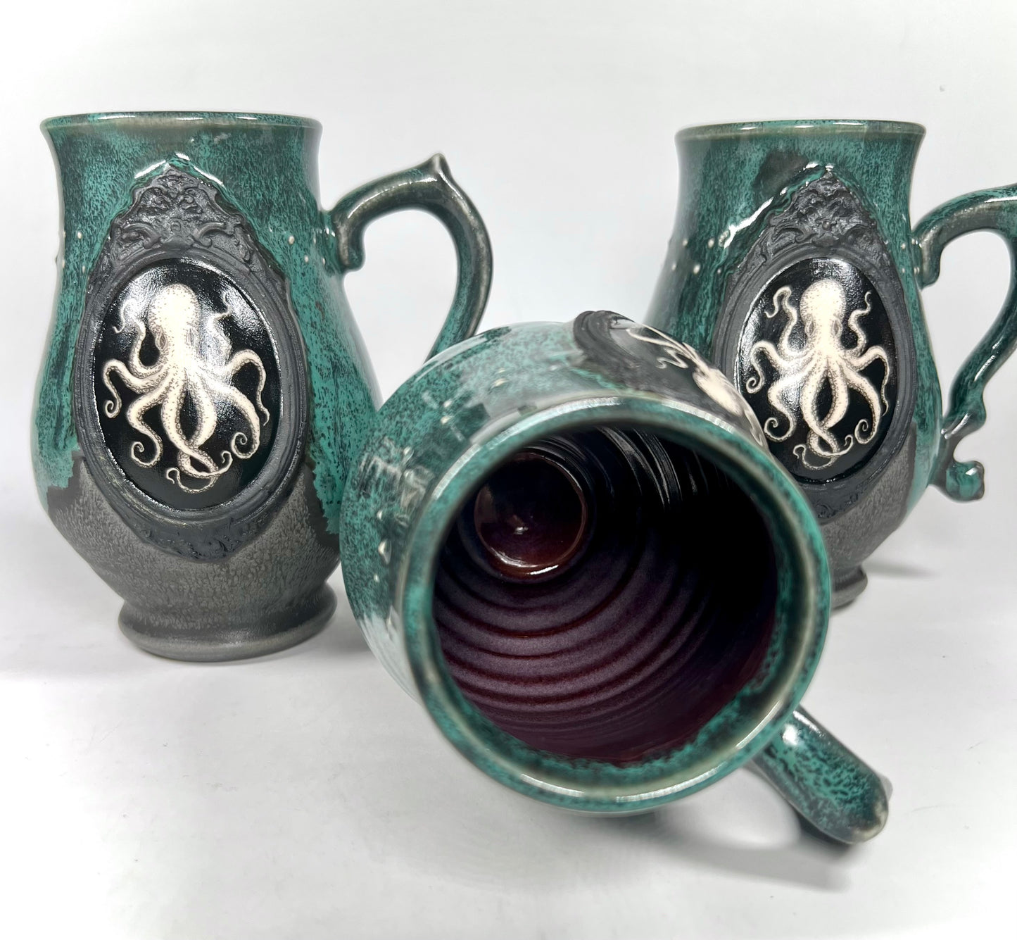 Octopoda Cameo Mug